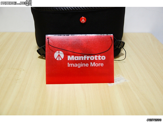 [開箱]Manfrotto Advanced 專業級系列包包中的  Tri Backpack 專業級3合1斜肩後背包 M
