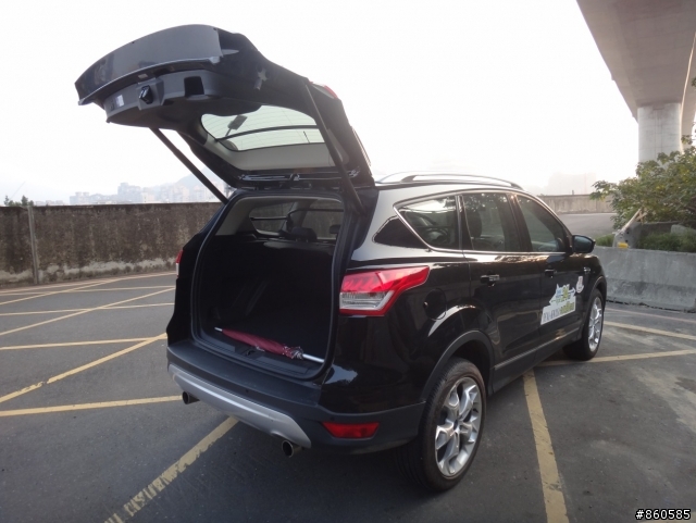 感謝Ford KUGA 免費試乘 帶我放天燈看小鴨