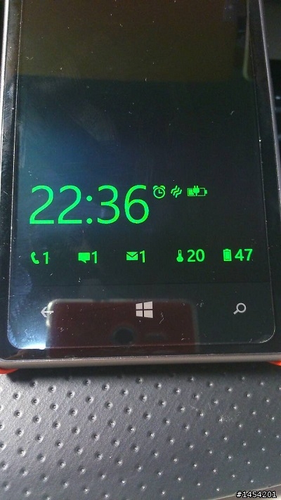 Lumia Black 掃視畫面顯示資訊的設定