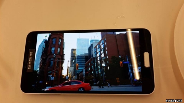 1/11吃喝玩樂!「Samsung GALAXY J同樂會」有吃又有拿 手機體驗會