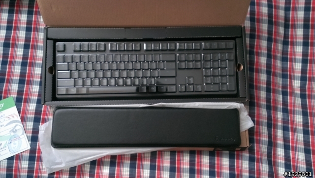 [開箱]第一支機械式鍵盤Ducky DK9008 Shine2 黑軸橘光簡單開箱 (1/8 23:00更新) 已解決