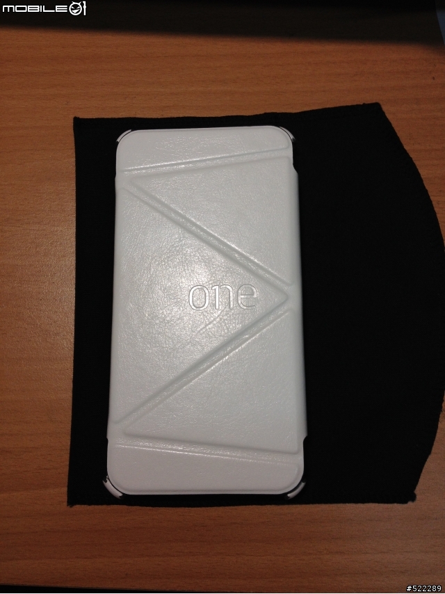 HTC One Max的首購禮開箱~比我想得漂亮很多!有人也收到了嗎?