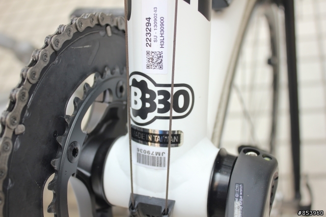 [開箱]2013 CANNONDALE CAAD 10 白/黑塗裝
