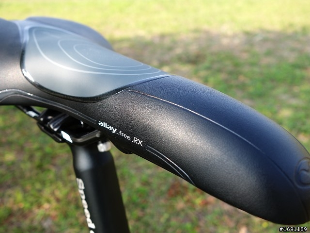 Speedone LF開箱...但沒箱子