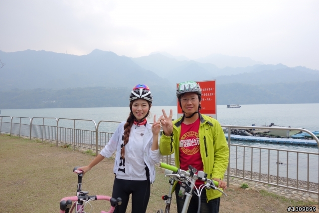 2014年首發團，Masi欣騎天之石門水庫好楓景，