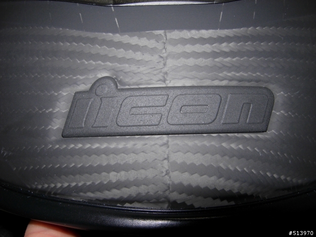 [開箱] icon AIRFRAME GHOST CARBON
