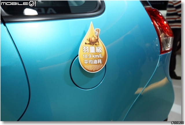 【2014台北車展】Mitsubishi車展特派員現場一直被擠到角落的側面報導