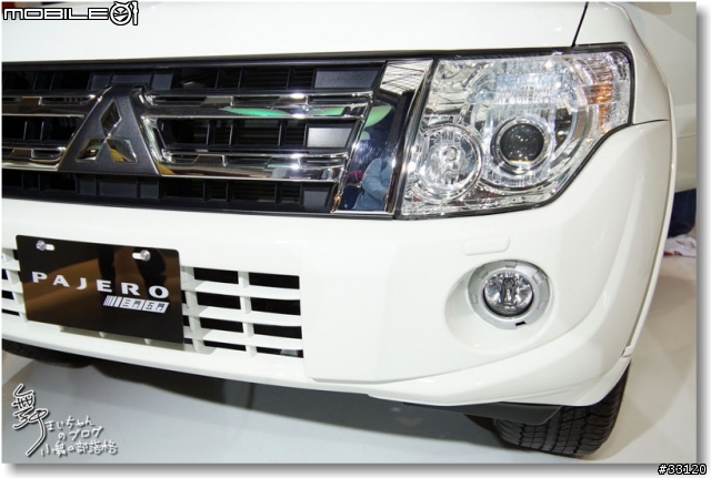 【2014台北車展】Mitsubishi車展特派員現場一直被擠到角落的側面報導