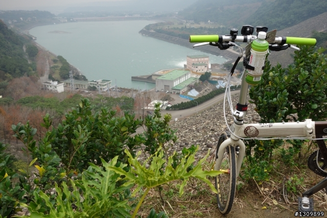 2014年首發團，Masi欣騎天之石門水庫好楓景，