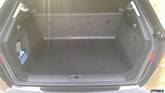 AUDI A3 1.8T雙色內裝入庫
