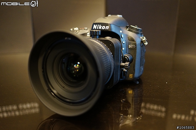 第一次的開箱文 D610 + PC-E 24mm F3.5 移軸鏡 + 饅頭包 Manfrotto Shoulder Bag VIII