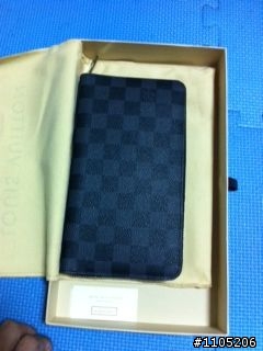 LV 長夾 N60377 開箱 （第一次看到這麼大的長夾）