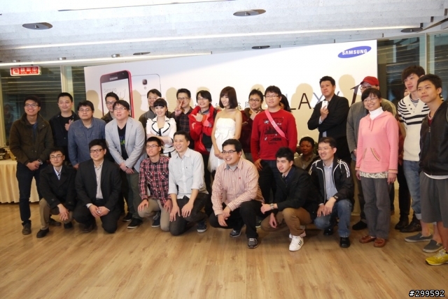  Samsung GALAXY J  魅力美型鑑賞會
