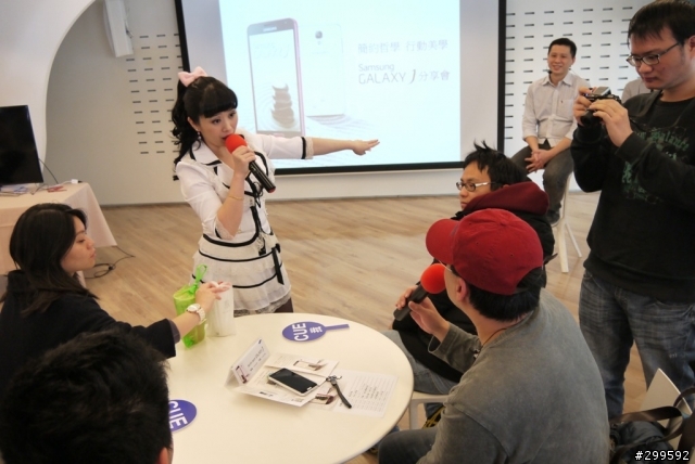  Samsung GALAXY J  魅力美型鑑賞會
