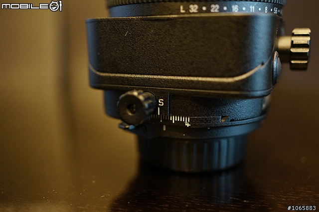 第一次的開箱文 D610 + PC-E 24mm F3.5 移軸鏡 + 饅頭包 Manfrotto Shoulder Bag VIII