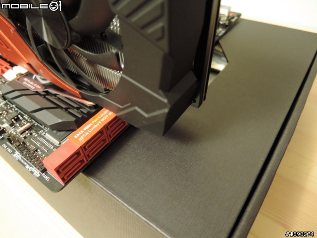 [開箱] ASUS 單卡雙核 MARS 新作 ROG MARS760-4GD5