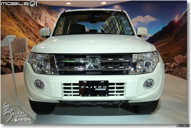 【2014台北車展】Mitsubishi車展特派員現場一直被擠到角落的側面報導