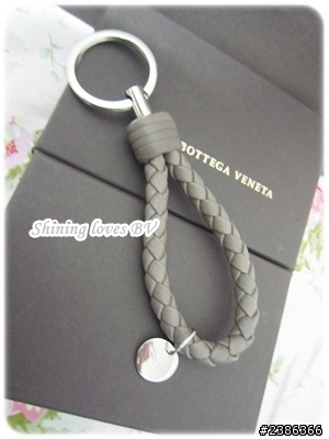 分享˙Bottega Veneta 鋼鐵灰 水滴型 鑰匙圈