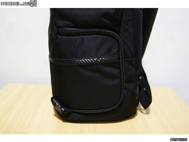 [開箱]Manfrotto Advanced 專業級系列包包中的  Tri Backpack 專業級3合1斜肩後背包 M