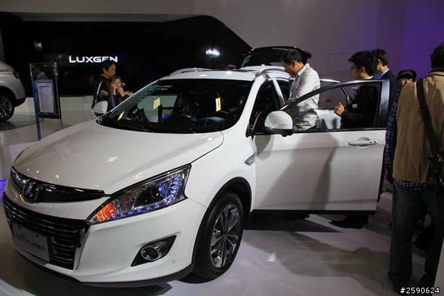 準備下訂BMW，路過Luxgen賞車U6心得