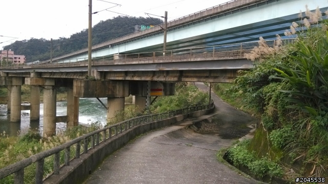 基隆河順向自行車路徑分享 (三貂嶺火車站-大佳段)