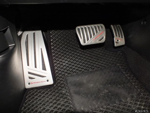 Lancer Sportback(掠影灰) 開箱 - 我竟然成為進口車主