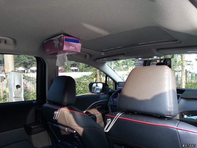 New mazda 5 (2013/12) 北區開箱、grand livina 1.8關箱