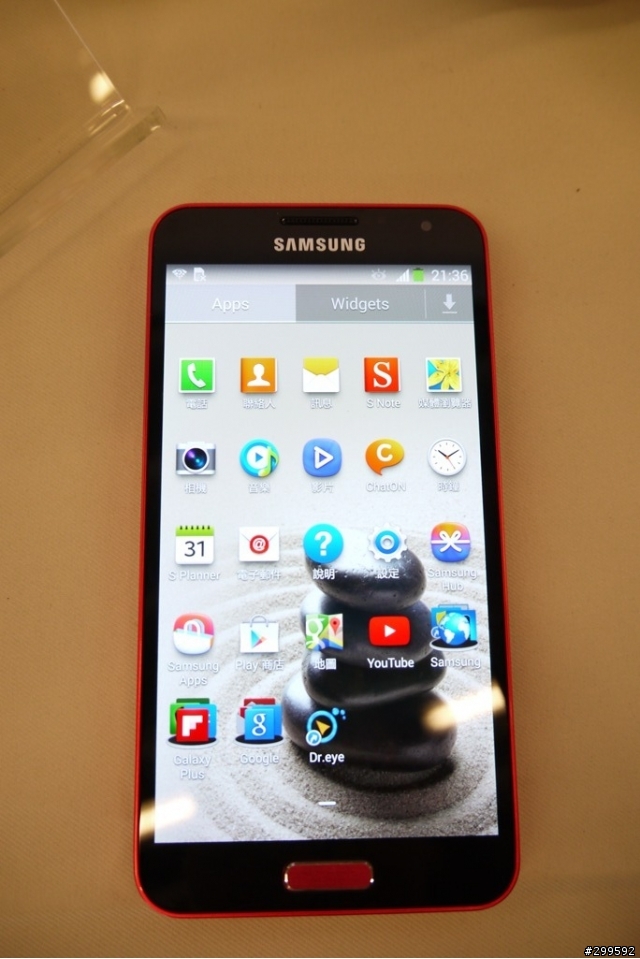  Samsung GALAXY J  魅力美型鑑賞會