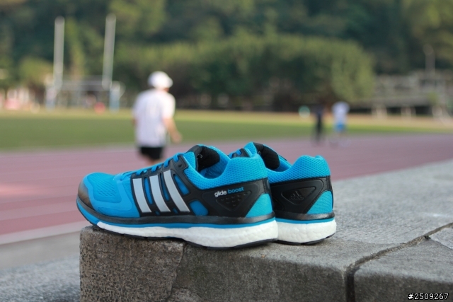 adidas Supernova Glide Boost 嶄新開箱！