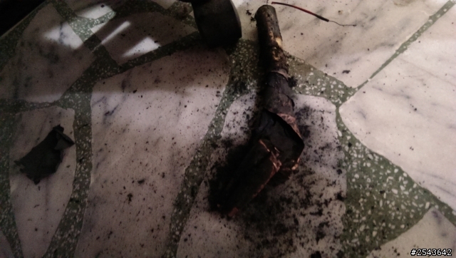 我的行動電源爆炸了....
