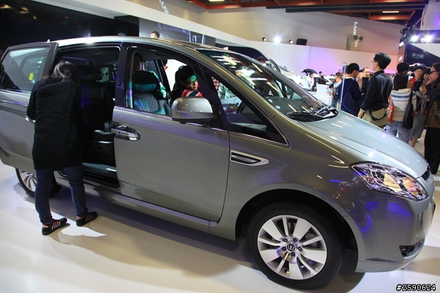 準備下訂BMW，路過Luxgen賞車U6心得