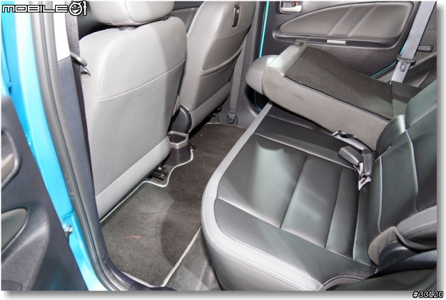 【2014台北車展】Mitsubishi車展特派員現場一直被擠到角落的側面報導