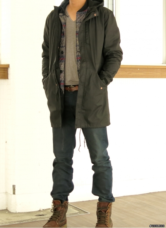 [分享] Levi's 長版防風大衣