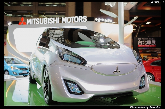 2014台北新車展 Mitsubishi 小惡魔特派員