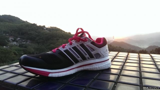 2014日月潭環湖賽 ~ 鞋測:Adidas SUPERNOVA GLIDE 6 上場囉！