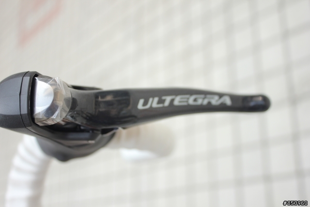 [開箱]2013 CANNONDALE CAAD 10 白/黑塗裝
