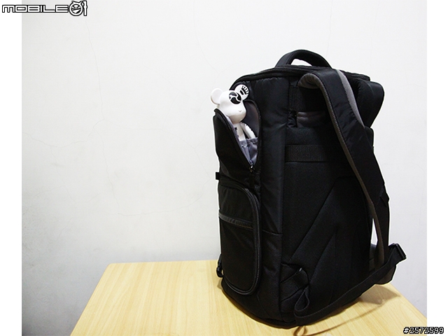 [開箱]Manfrotto Advanced 專業級系列包包中的  Tri Backpack 專業級3合1斜肩後背包 M