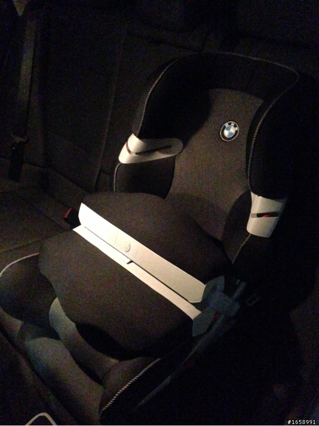 X1開箱(我姊姊的 ^^ ) 附帶第一台BIMMER E87 123d(is me補開箱