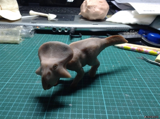 仿真動物原型製作～1/20原角龍