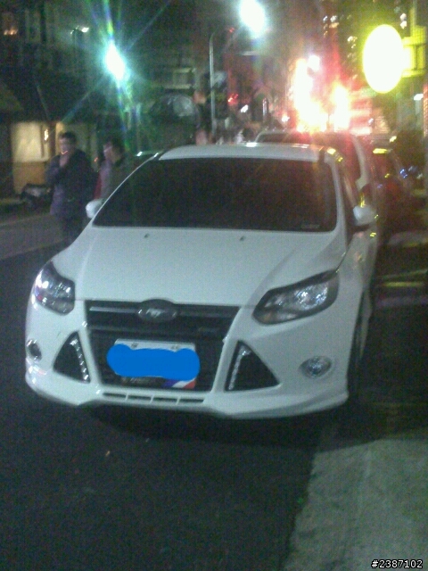 看到疑似FOCUS5門改成4門車型