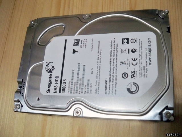 【簡單分享】為我家的NAS+DAS 換顆大容量的腦容量：Seagate NAS HDD 4TB 3.5吋硬碟UNBOX