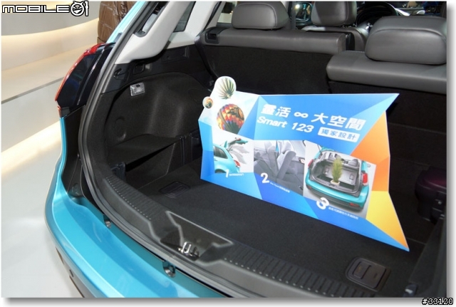 【2014台北車展】Mitsubishi車展特派員現場一直被擠到角落的側面報導