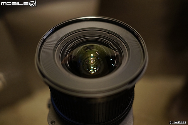 第一次的開箱文 D610 + PC-E 24mm F3.5 移軸鏡 + 饅頭包 Manfrotto Shoulder Bag VIII