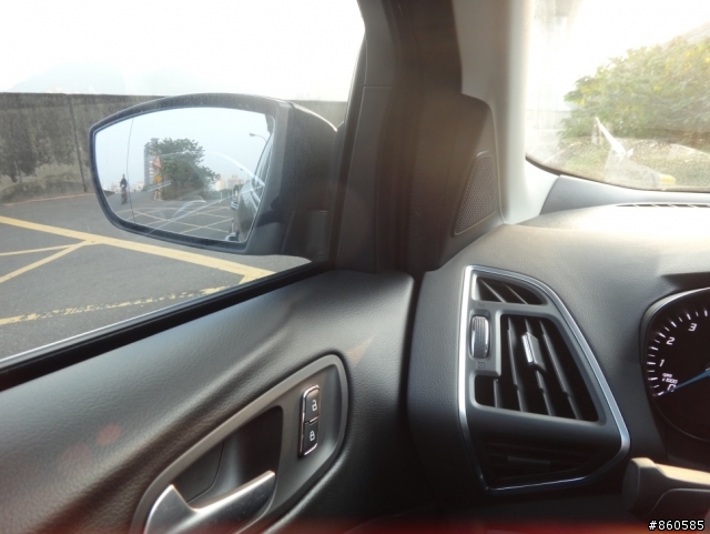 感謝Ford KUGA 免費試乘 帶我放天燈看小鴨