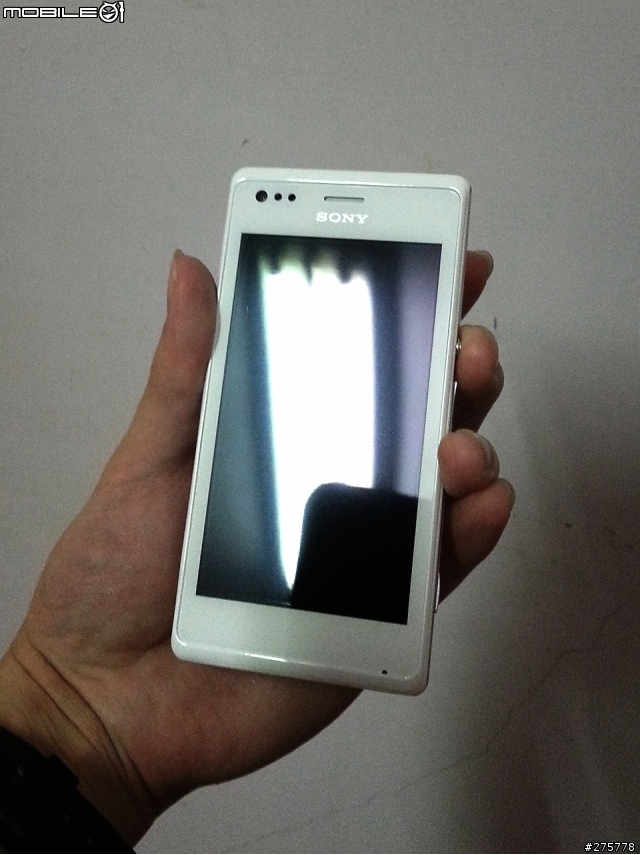 Sony Xperia M 小白妮 (開箱分享)