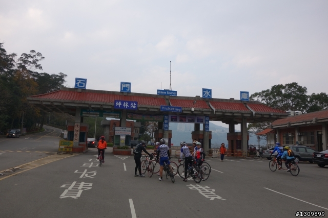 2014年首發團，Masi欣騎天之石門水庫好楓景，