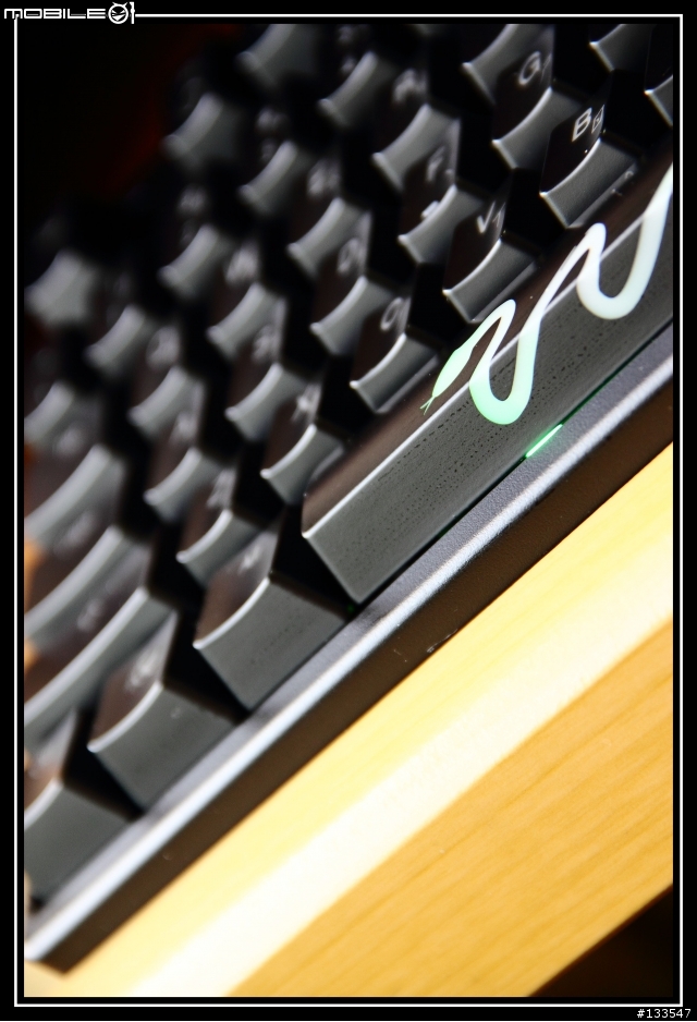 [開箱分享] Ducky Shine 3 DK9008 藍光/青軸/中文...