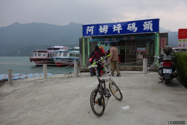 2014年首發團，Masi欣騎天之石門水庫好楓景，
