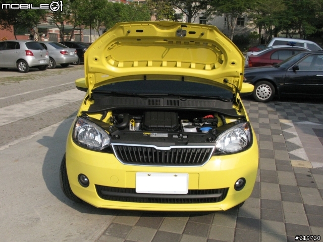 Škoda CITIGO 開箱 (向日葵黃) 與使用心得分享