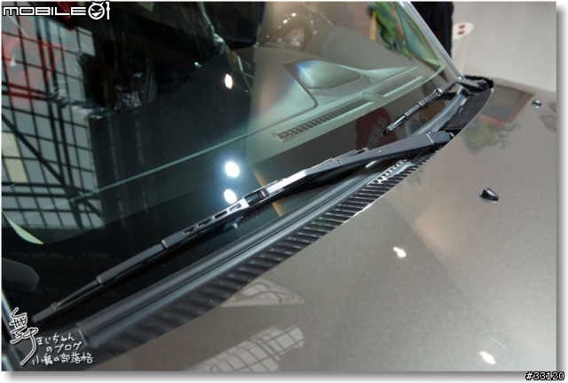 【2014台北車展】Mitsubishi車展特派員現場一直被擠到角落的側面報導